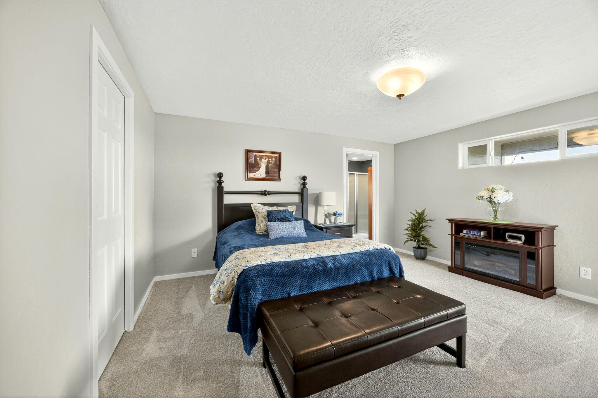 1773 Alta Vista Road Eagle Point, OR 97524 - Photo 68 of 73 Primary Suite