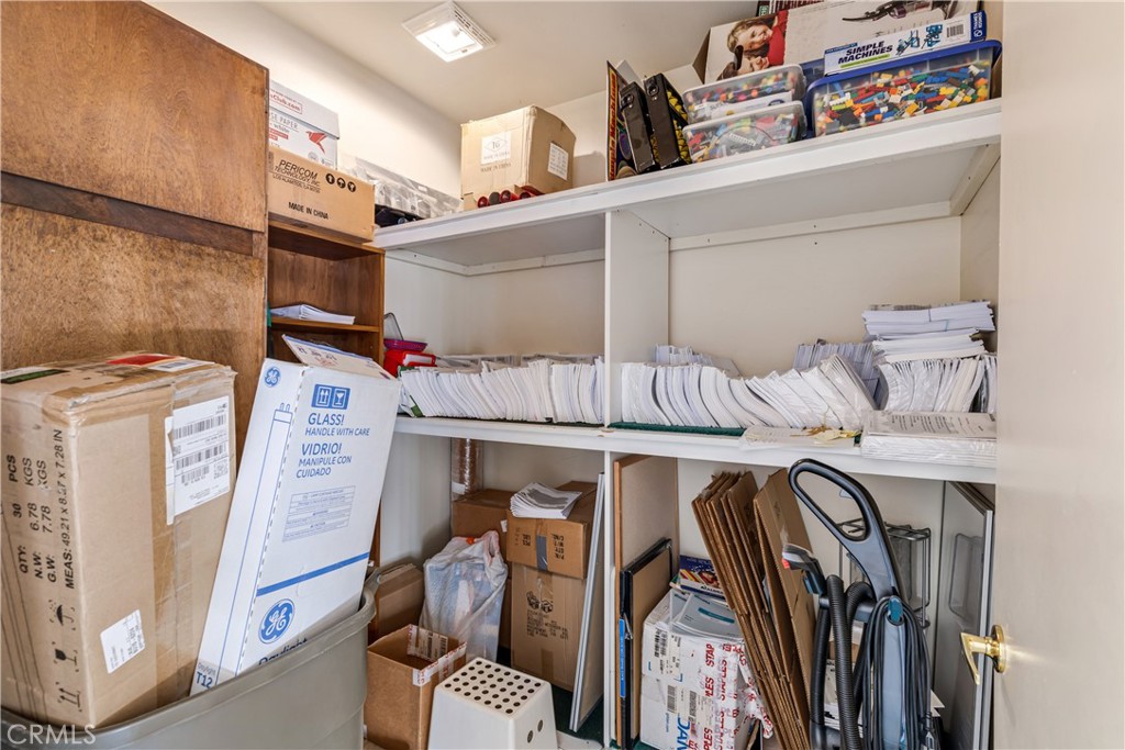 22706 Aspan Street, Unit 16 Lake Forest, CA 92630 - Photo 11 of 34 a utility room with dryer and washer