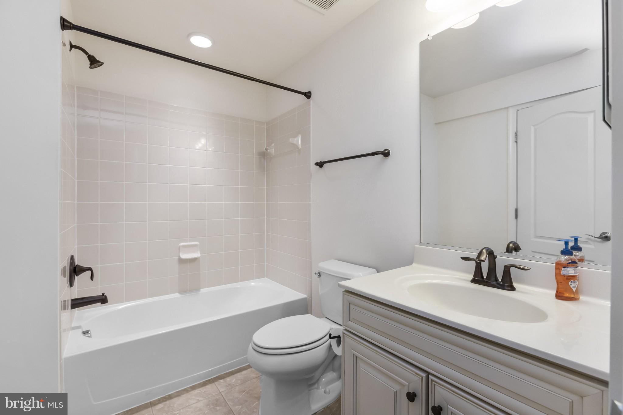 43114 Rocks Way Leesburg, VA 20176 - Photo 30 of 37 Lower level full bath
