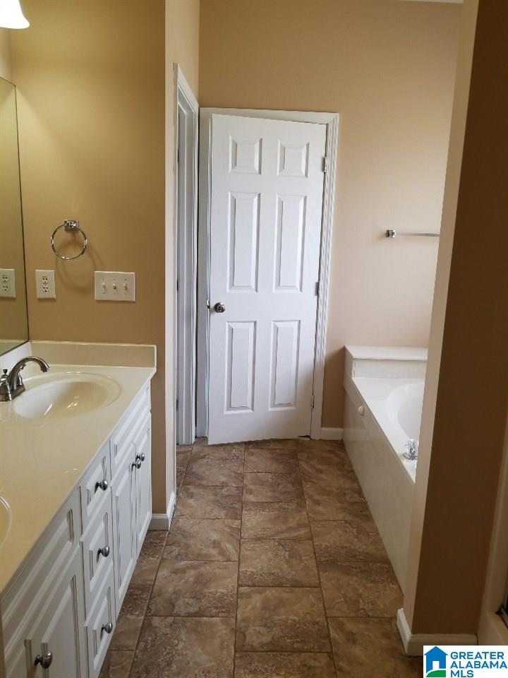 829 Barkley Drive Alabaster, AL 35007 - Photo 12 of 17