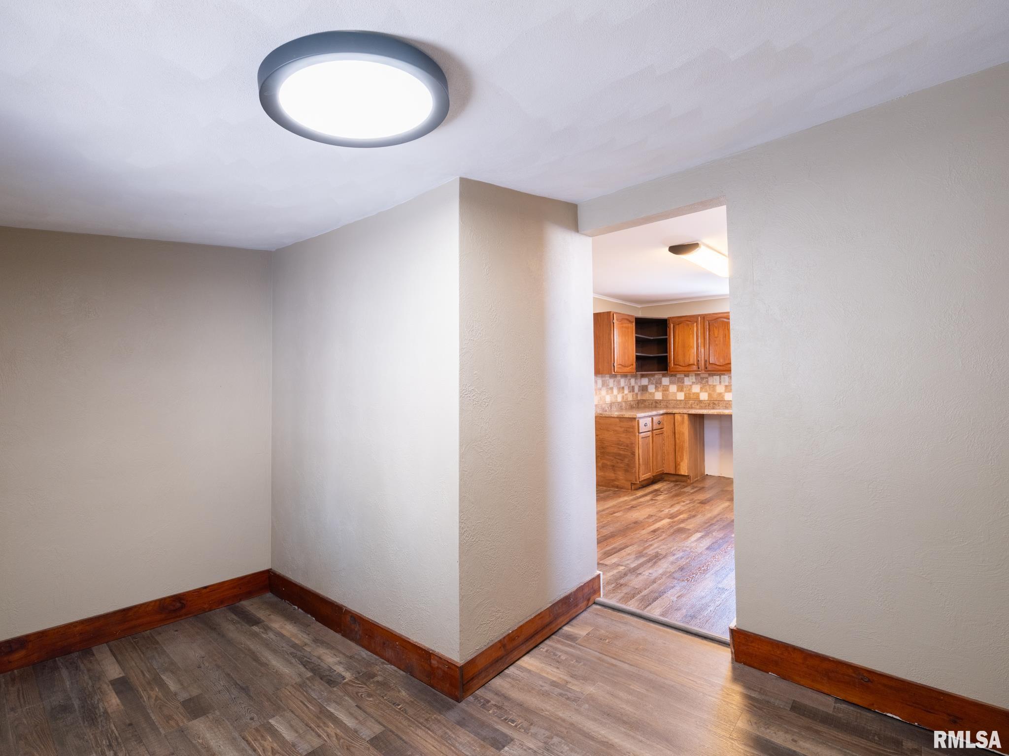 222 East Patton Avenue Lewistown, IL 61542 - Photo 13 of 53