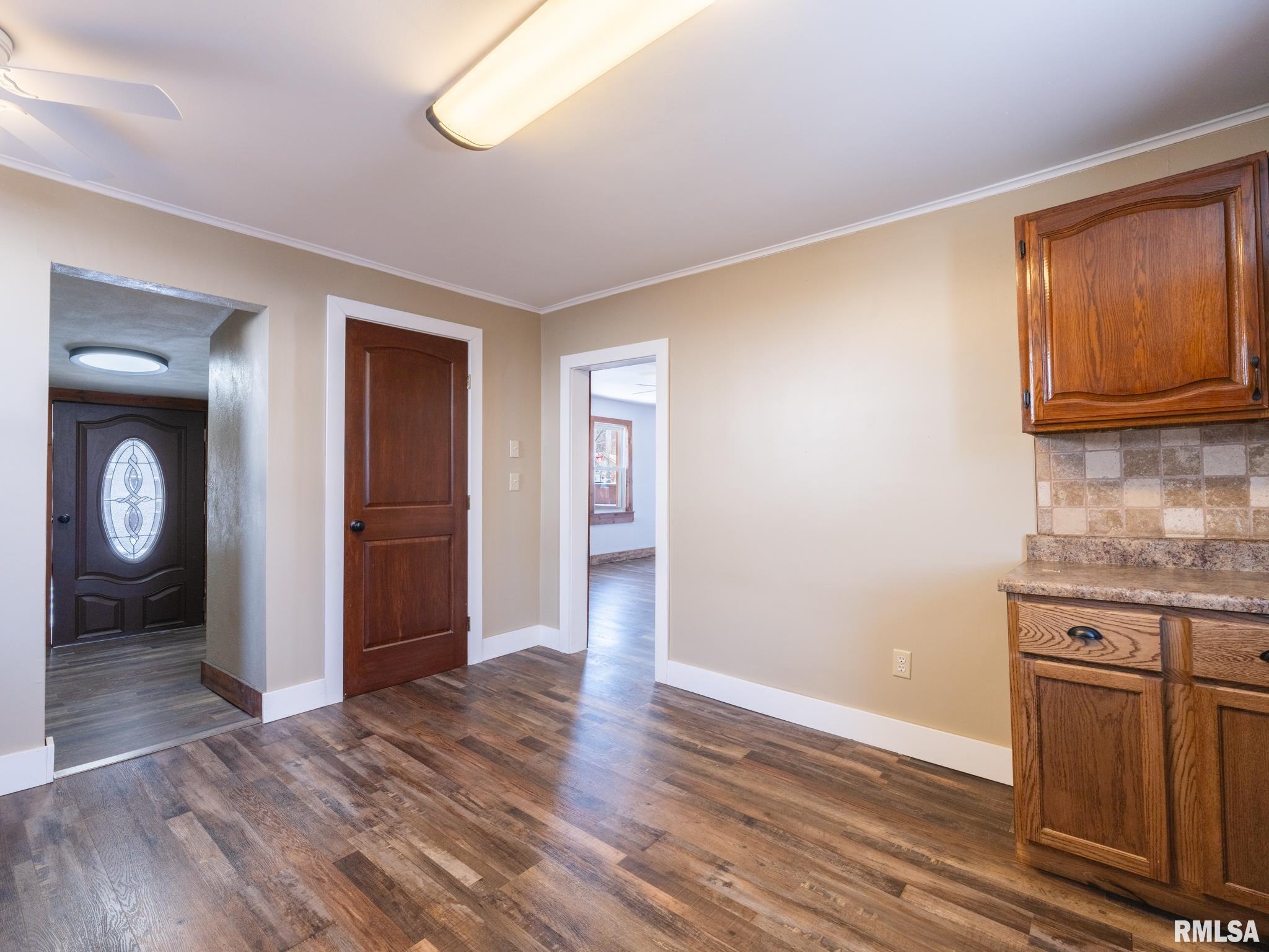 222 East Patton Avenue Lewistown, IL 61542 - Photo 18 of 53