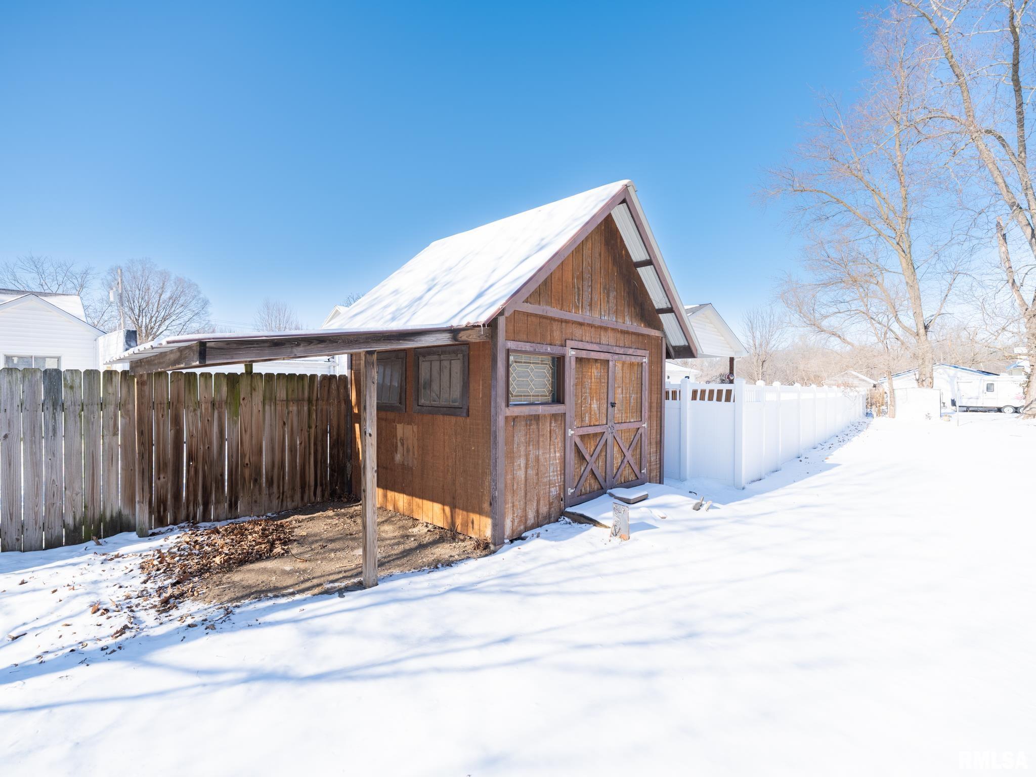 222 East Patton Avenue Lewistown, IL 61542 - Photo 38 of 53