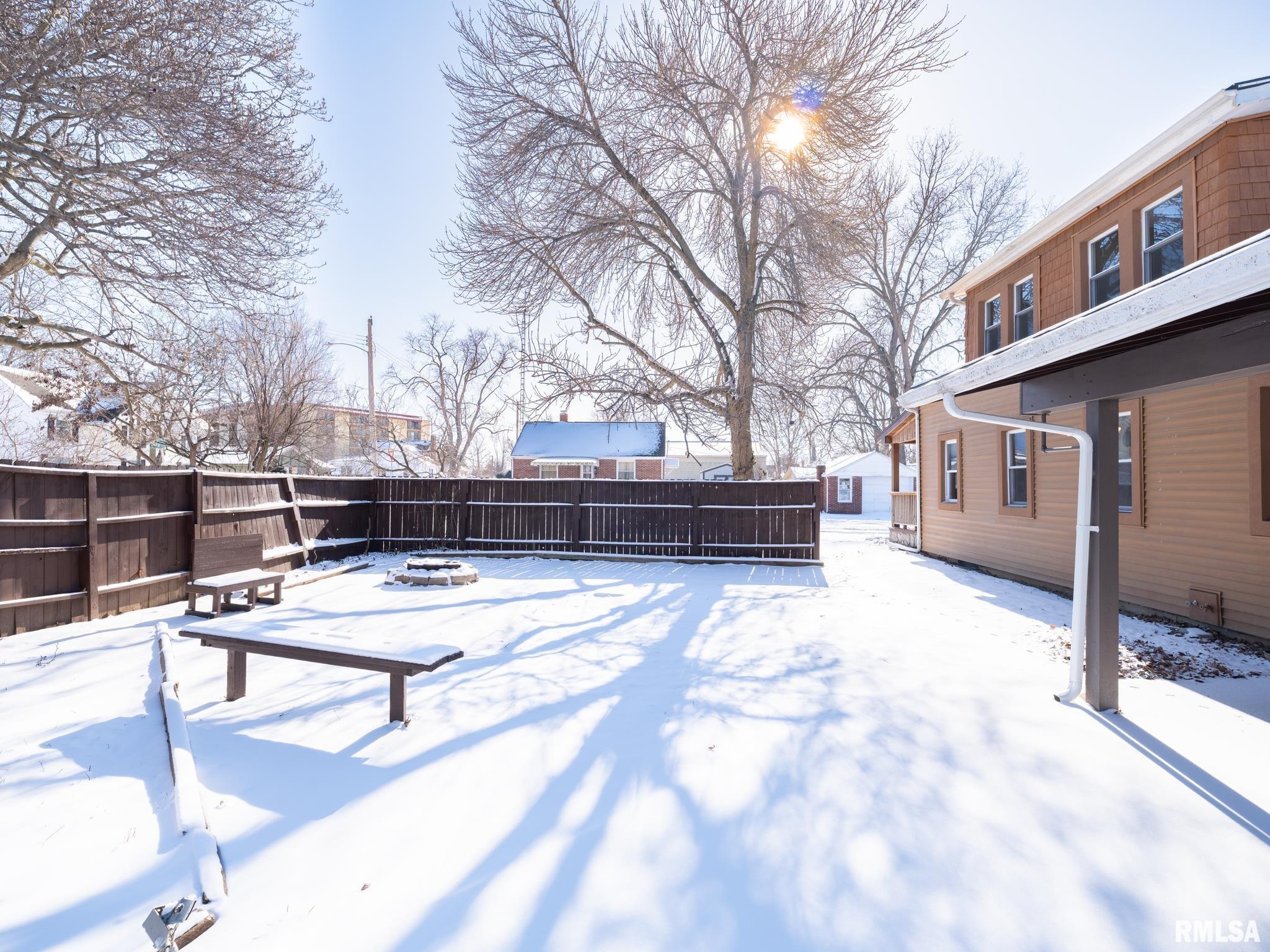 222 East Patton Avenue Lewistown, IL 61542 - Photo 43 of 53