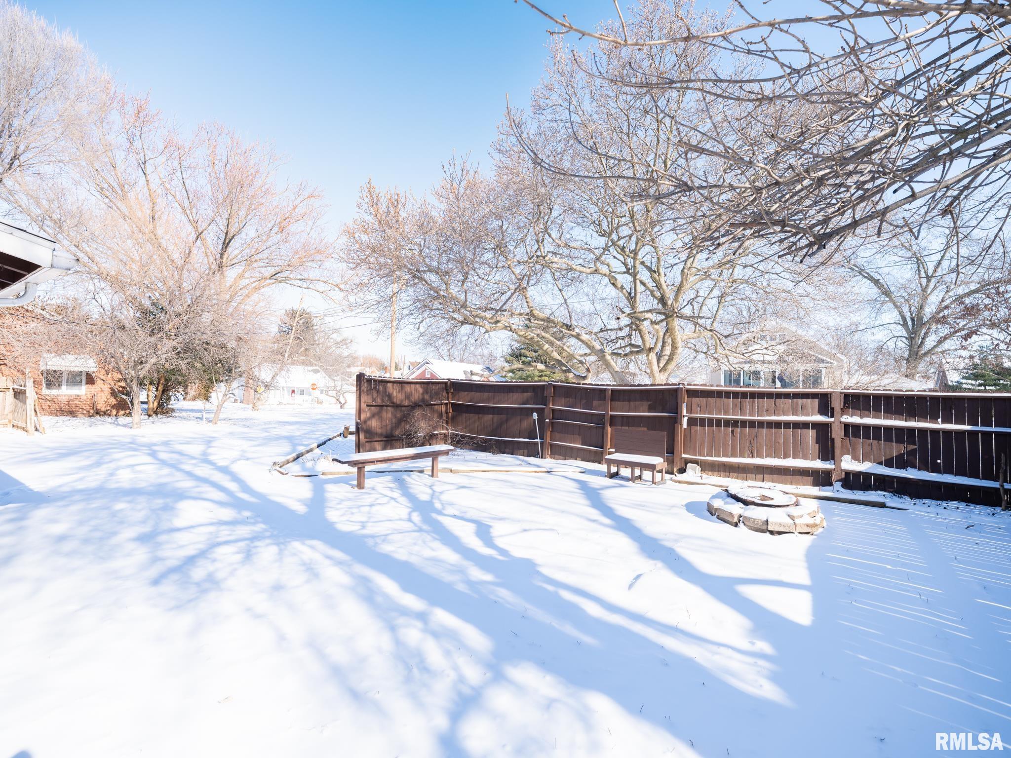 222 East Patton Avenue Lewistown, IL 61542 - Photo 44 of 53