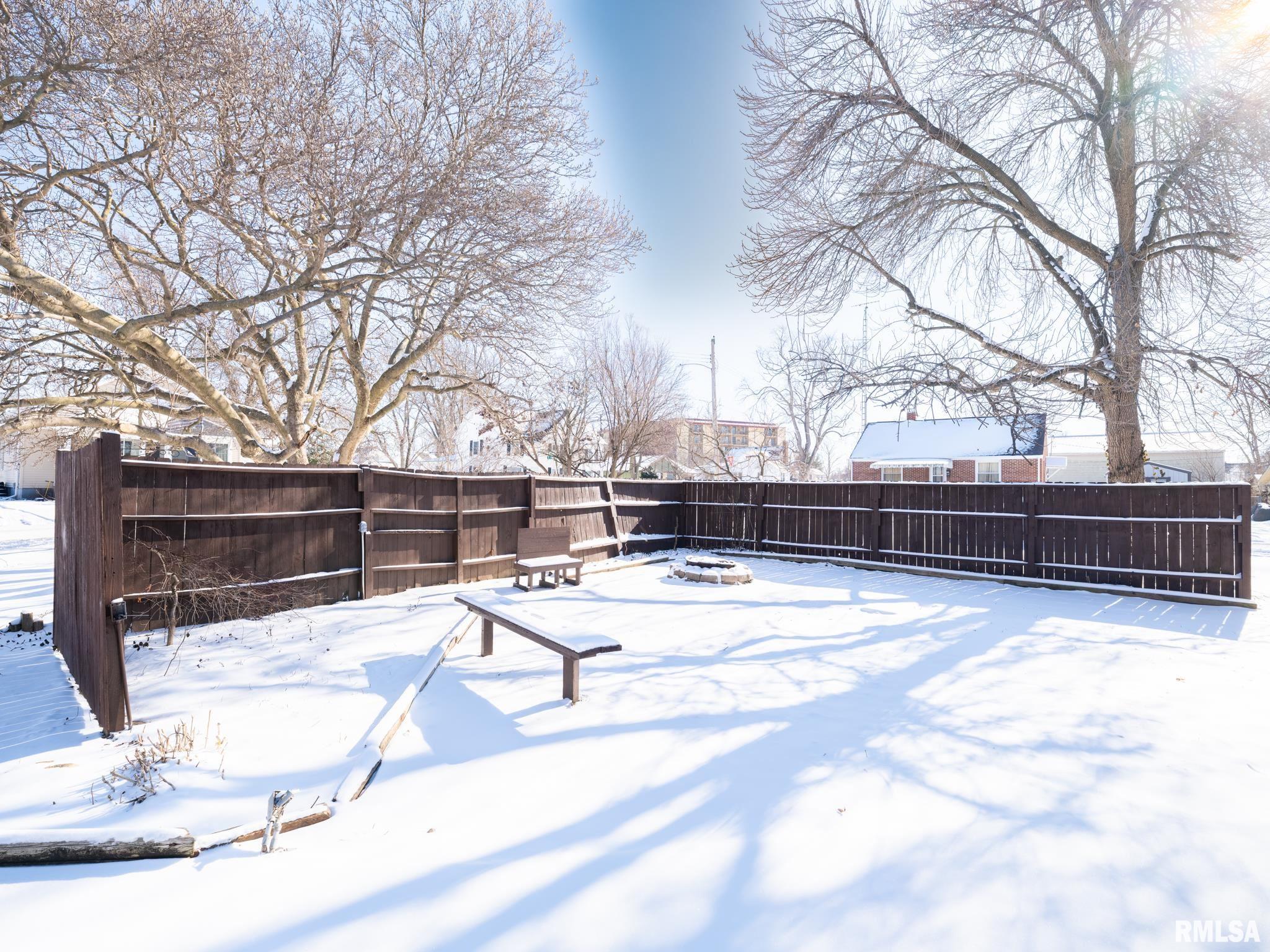 222 East Patton Avenue Lewistown, IL 61542 - Photo 49 of 53