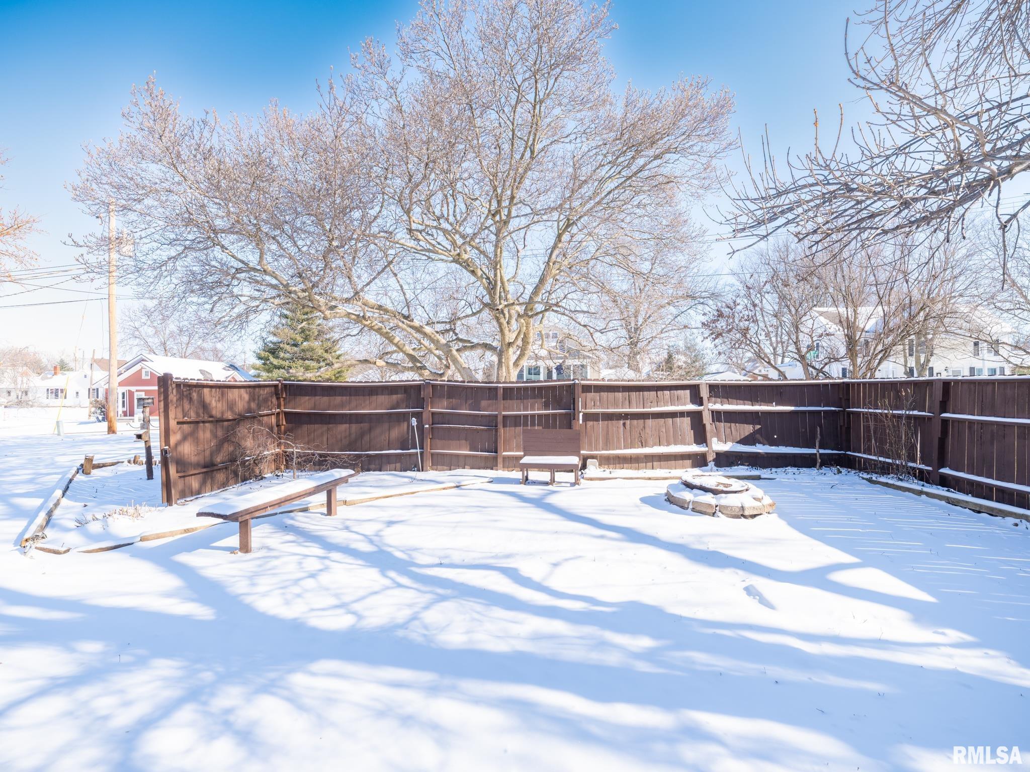 222 East Patton Avenue Lewistown, IL 61542 - Photo 50 of 53