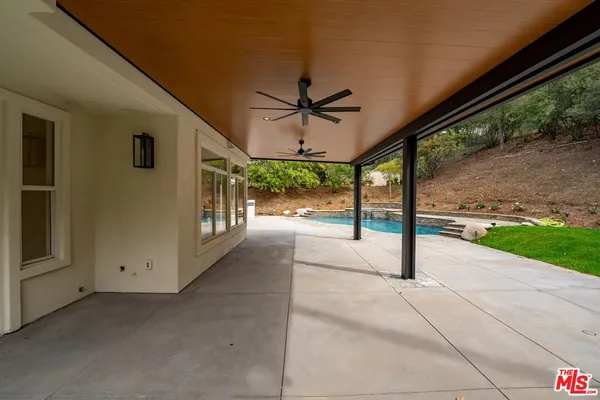 $16,000 | 18500 St Moritz Drive, Tarzana, CA 91356