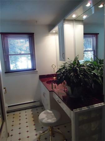 249 Rock Valley Road Holyoke, MA 01040 - Photo 7 of 22