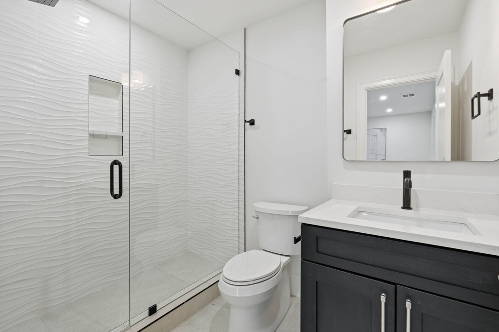 60 R Lynnbrook Road Lynnfield, MA 01940 - Photo 24 of 38