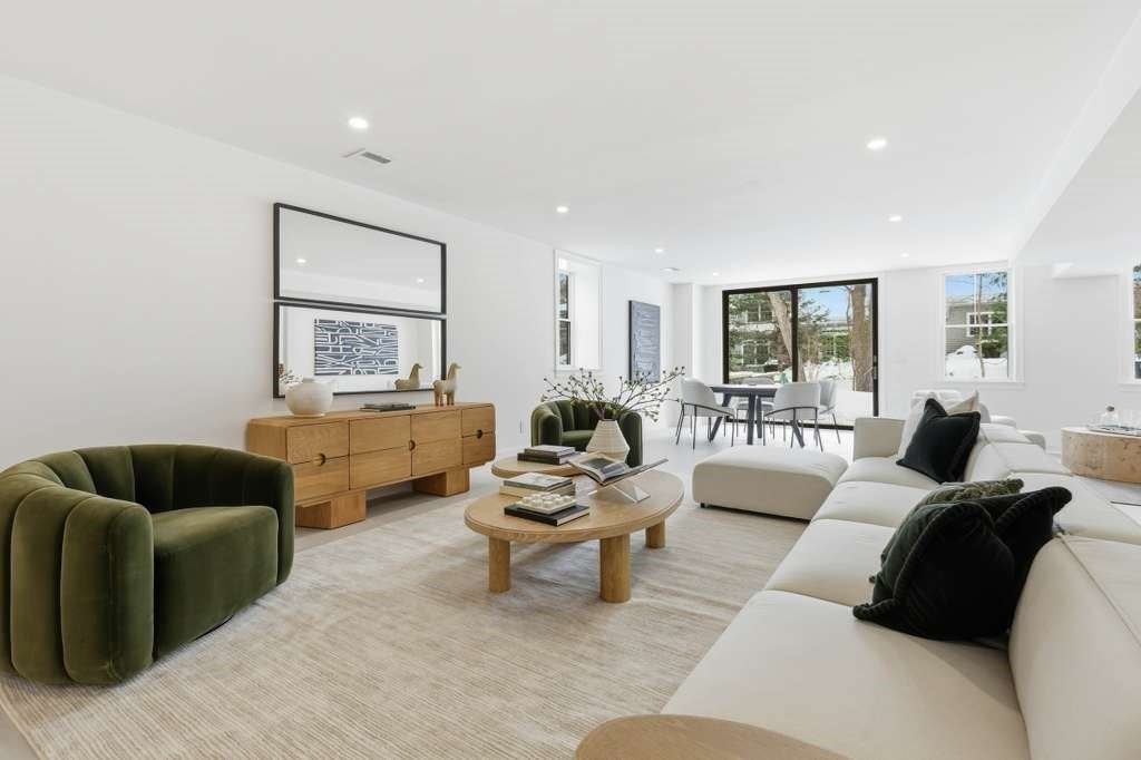 60 R Lynnbrook Road Lynnfield, MA 01940 - Photo 25 of 38