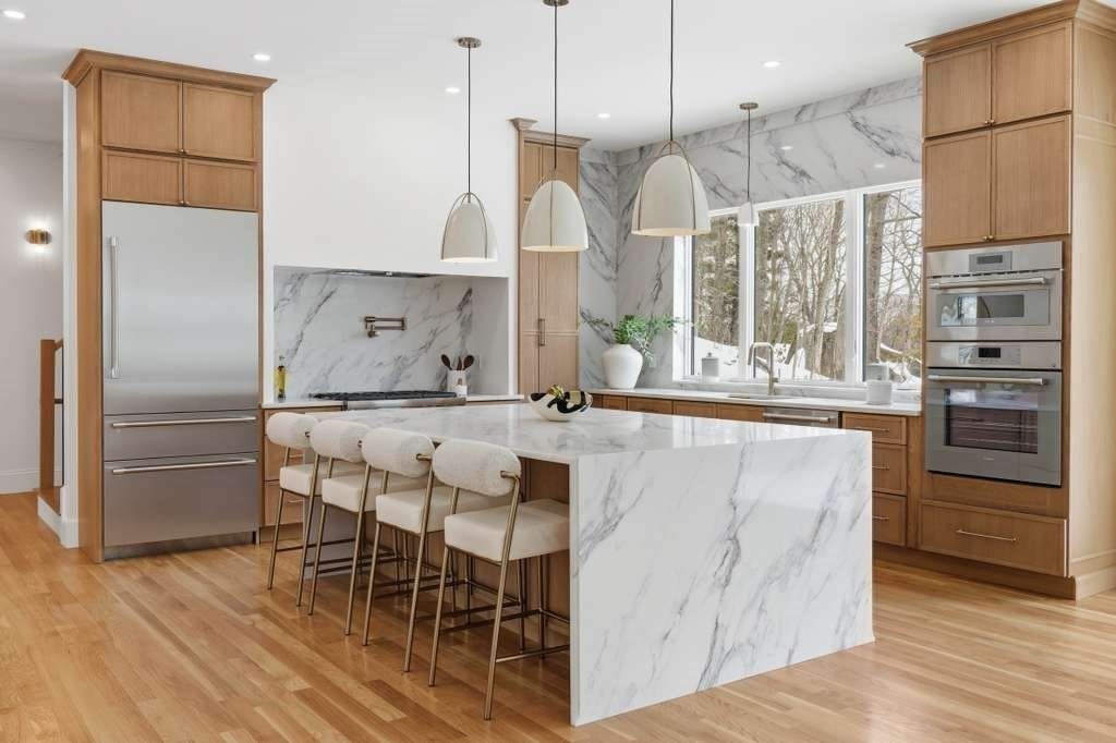 60 R Lynnbrook Road Lynnfield, MA 01940 - Photo 3 of 38