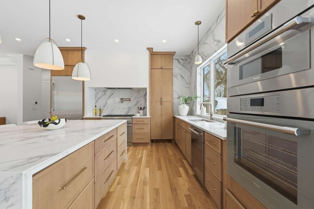 60 R Lynnbrook Road Lynnfield, MA 01940 - Photo 3 of 8