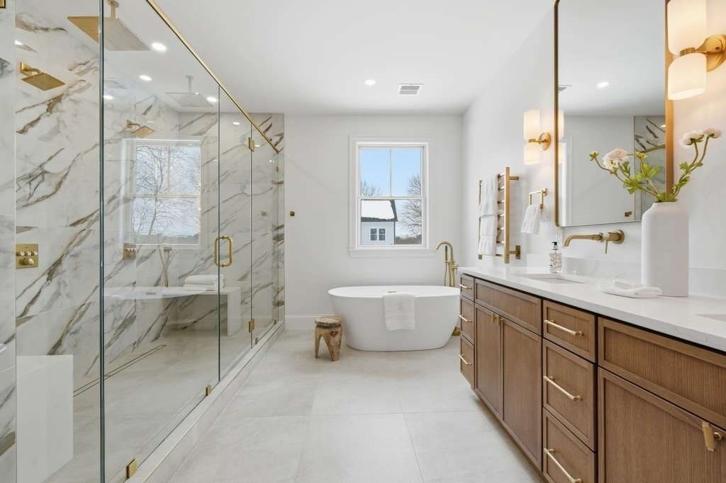 60 R Lynnbrook Road Lynnfield, MA 01940 - Photo 5 of 8