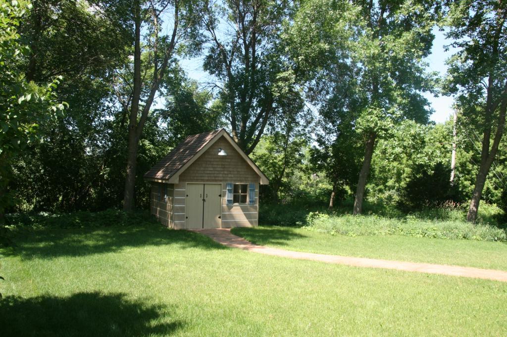 1352 Romeo Court Chaska, MN 55318 - Photo 32 of 34 Gallery Image 32