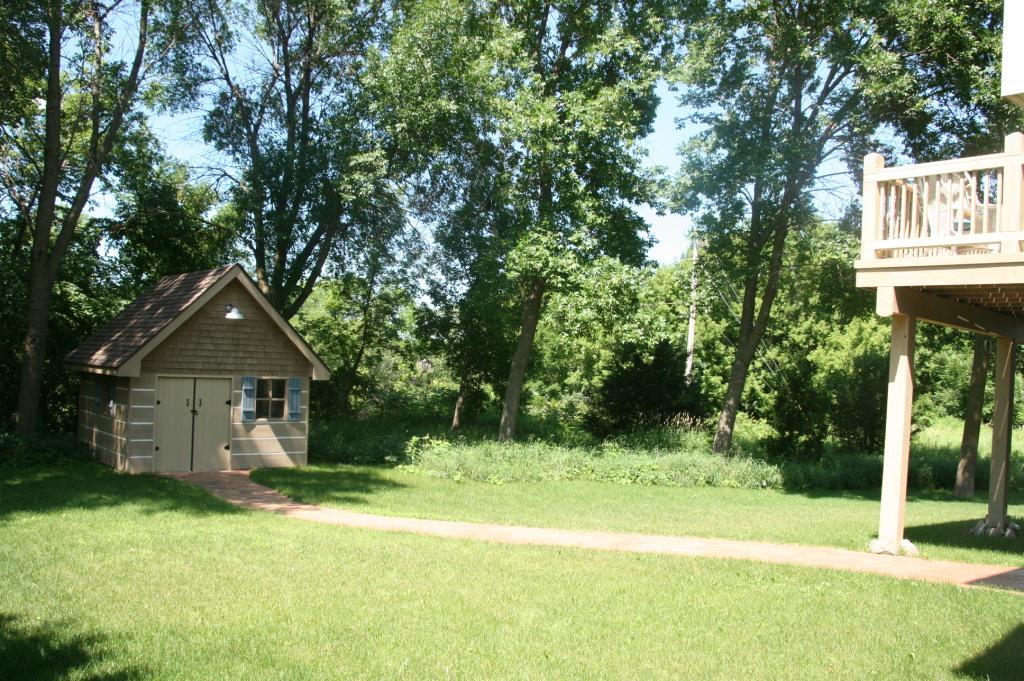 1352 Romeo Court Chaska, MN 55318 - Photo 33 of 34 Gallery Image 33