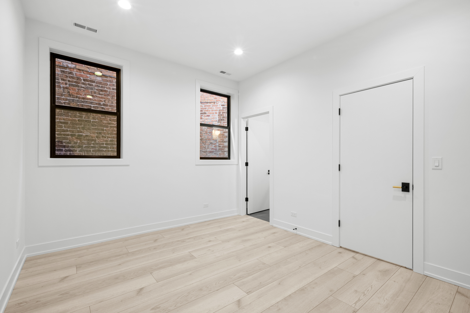 1331 West Taylor Street, Unit 2W Chicago, IL 60607 - Photo 8 of 20