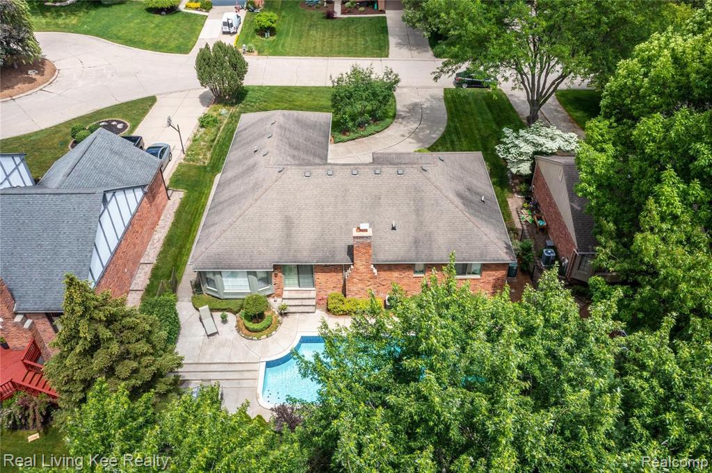 1329 Greenleaf Drive Rochester Hills, MI 48309 - Photo 41 of 49
