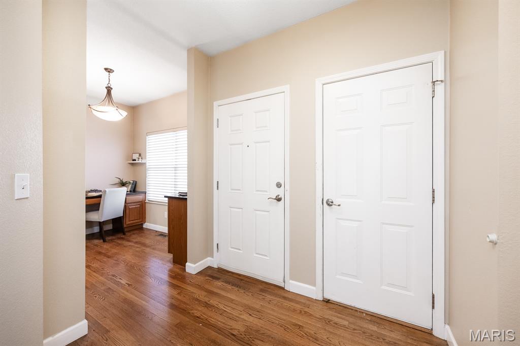 709 Michael Street O'Fallon, IL 62269 - Photo 3 of 29