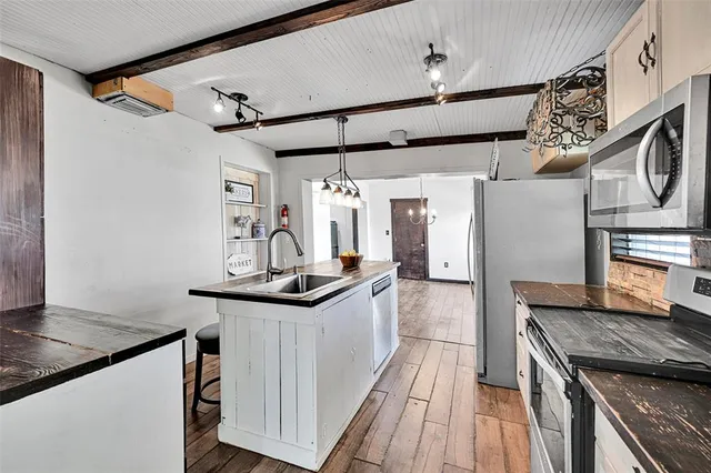 $635,000 | 6881 Southwest 2nd Street, Pembroke Pines, FL 33023