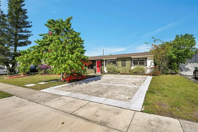 $635,000 | 6881 Southwest 2nd Street, Pembroke Pines, FL 33023