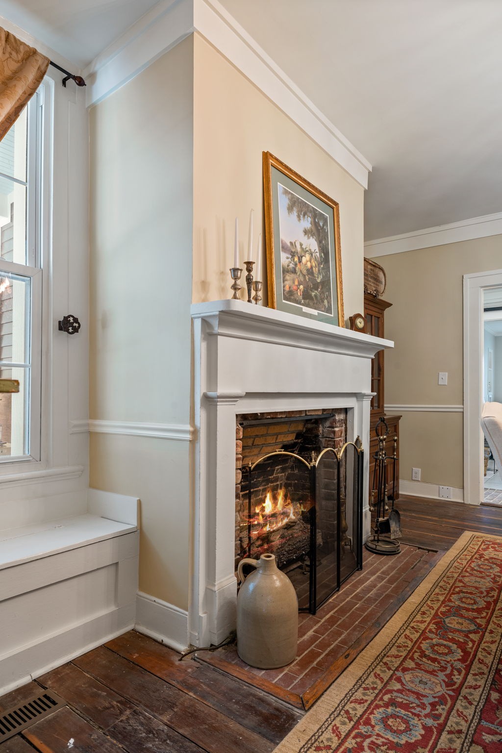 415 West 9th Street Columbia, TN 38401 - Photo 23 of 70 a living room with furniture and a fireplace