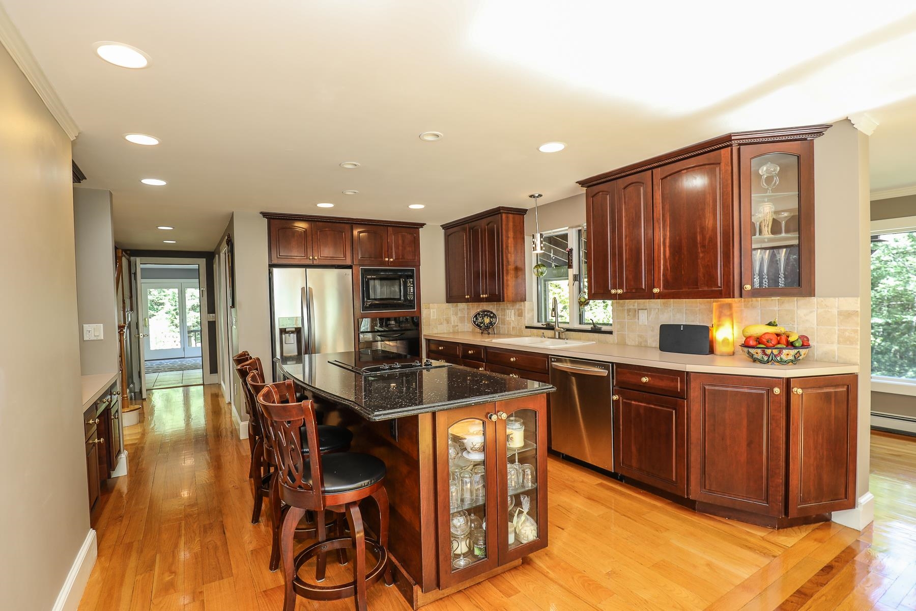364 Chestnut Hill Road New Boston, NH 03070 - Photo 7 of 38