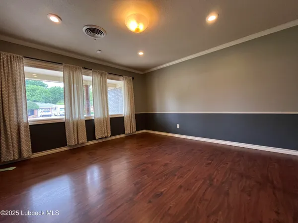 $1,800 | 3808 54th Street, Lubbock, TX 79413