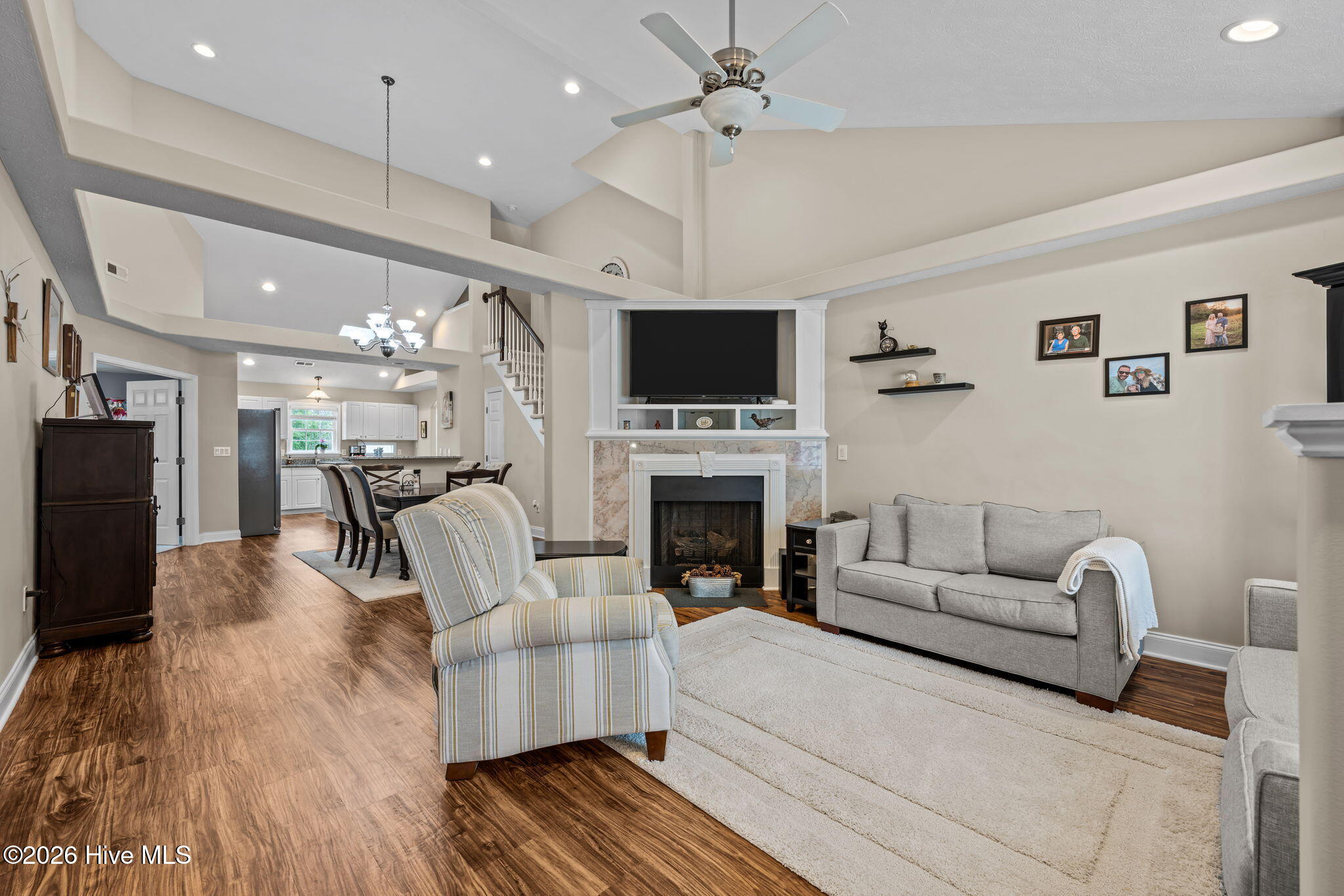412 Neuchatel Road New Bern, NC 28562 - Photo 4 of 43 Living Area