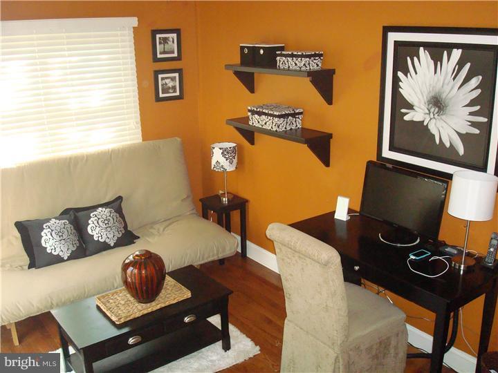 215 Rockglen Road Wynnewood, PA 19096 - Photo 14 of 25 Gallery Image 14