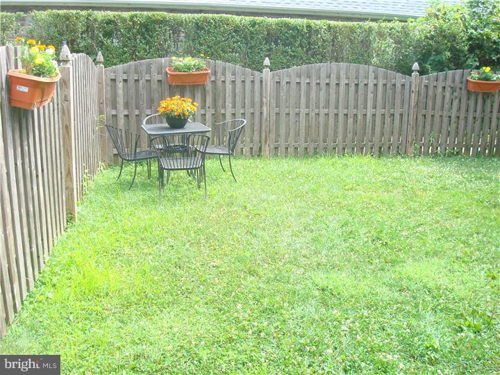 215 Rockglen Road Wynnewood, PA 19096 - Photo 3 of 25 Gallery Image 3