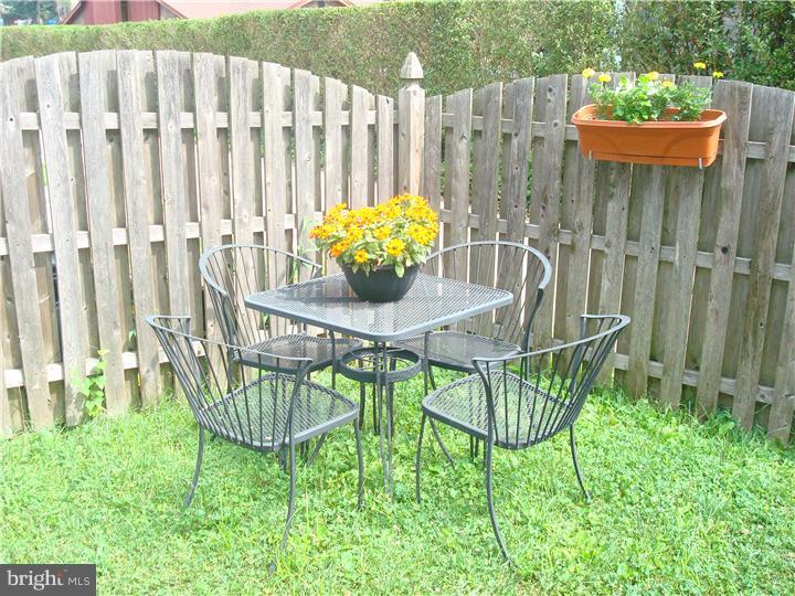 215 Rockglen Road Wynnewood, PA 19096 - Photo 6 of 25 Gallery Image 6
