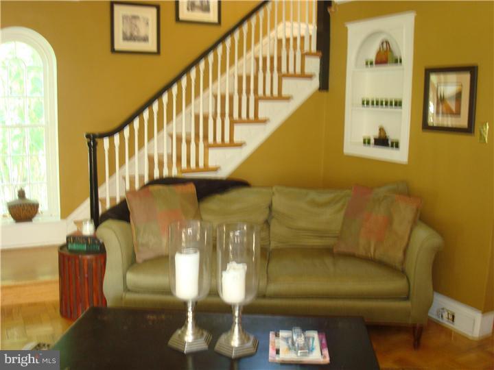 215 Rockglen Road Wynnewood, PA 19096 - Photo 10 of 25 Gallery Image 10