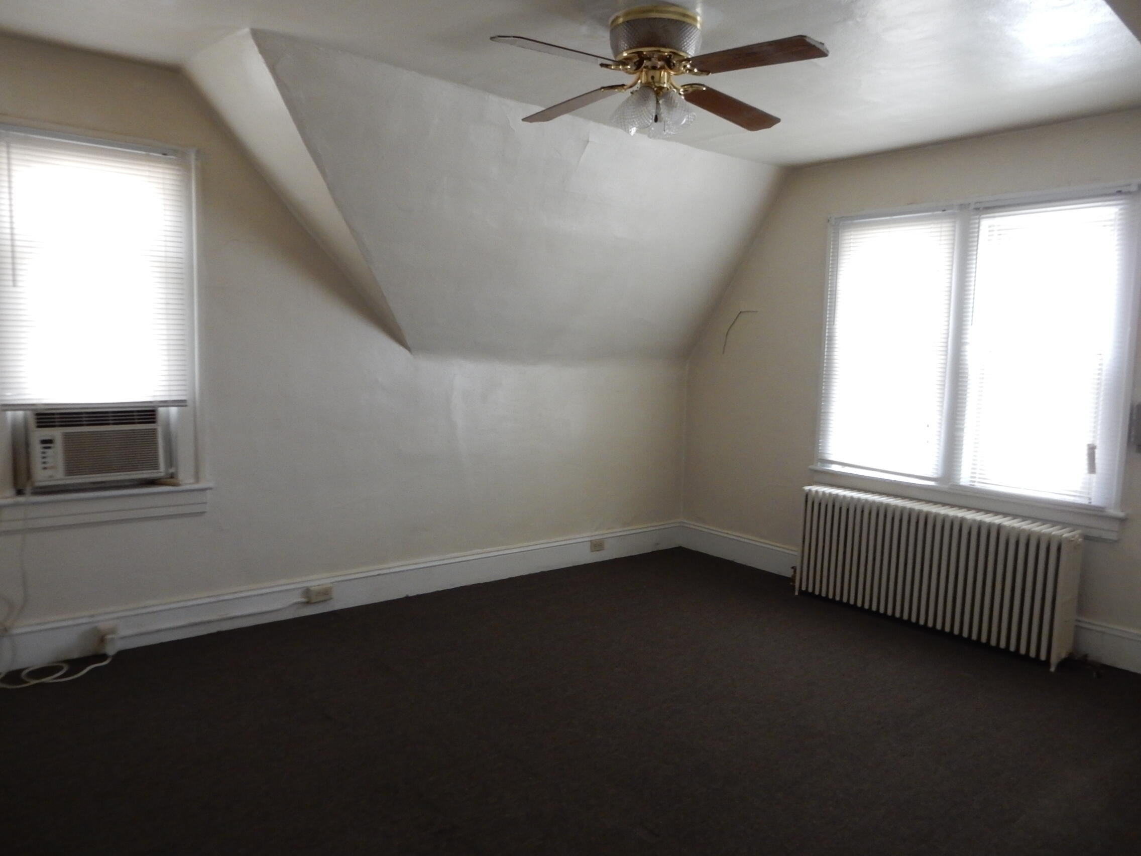 3810 Williamson Road Roanoke, VA 24012 - Photo 13 of 17 DSCN5367