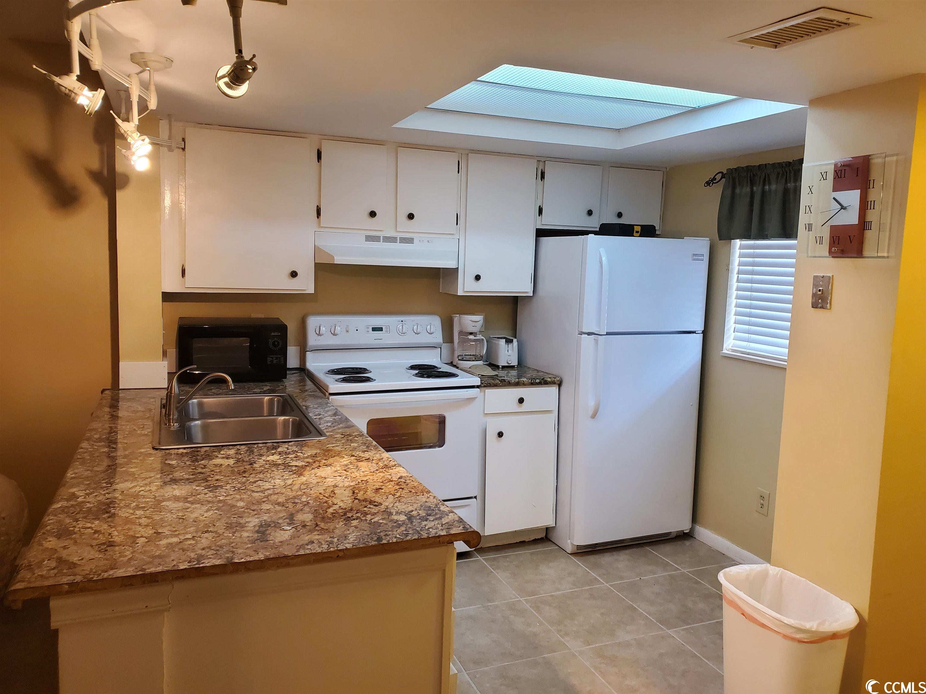 1301 Pridgen Road, Unit 203 Myrtle Beach, SC 29577 - Photo 5 of 16 Gallery Image 5
