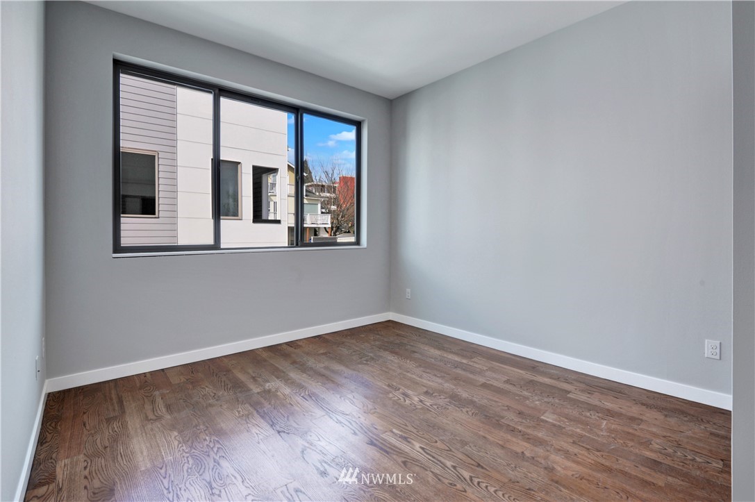 4323 Whitman Avenue North, Unit B Seattle, WA 98103 - Photo 12 of 18