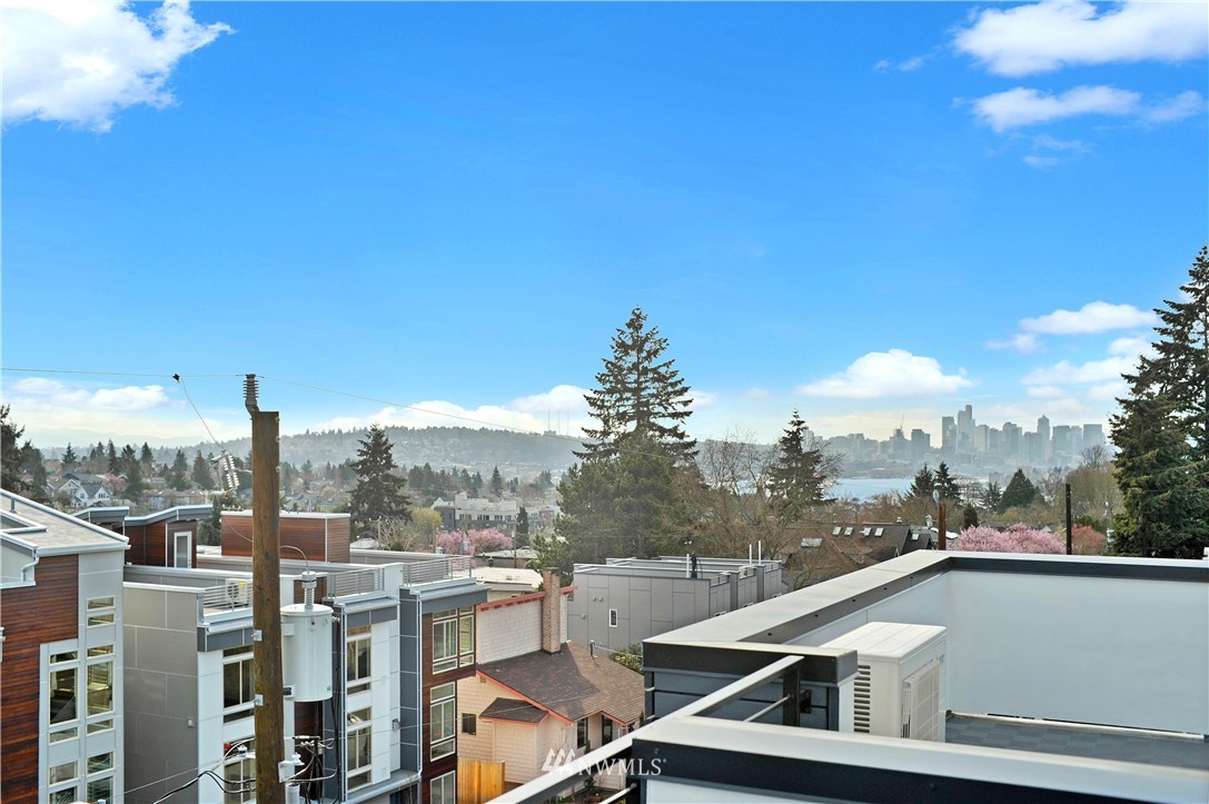 4323 Whitman Avenue North, Unit B Seattle, WA 98103 - Photo 16 of 18