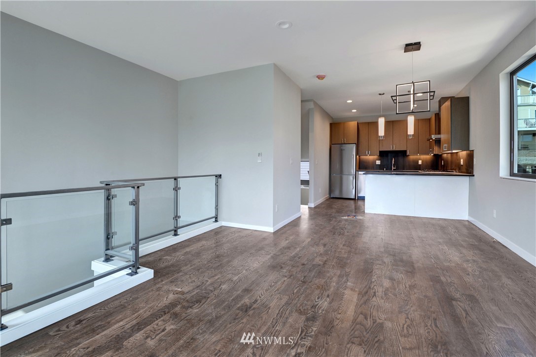 4323 Whitman Avenue North, Unit B Seattle, WA 98103 - Photo 7 of 18
