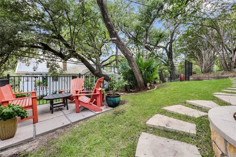 $1,350,000 | 610 Oakland Avenue, Austin, TX 78703