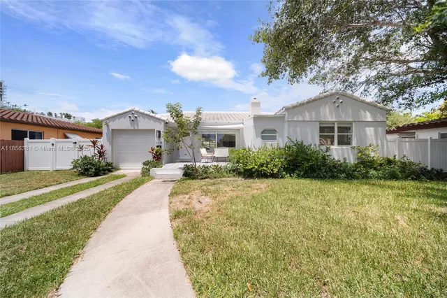 $4,200 | 1625 Hollywood Boulevard, Unit 1, Hollywood, FL 33020