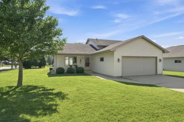 $367,000 | 75 Rolling Green Circle, Oshkosh, WI 54904