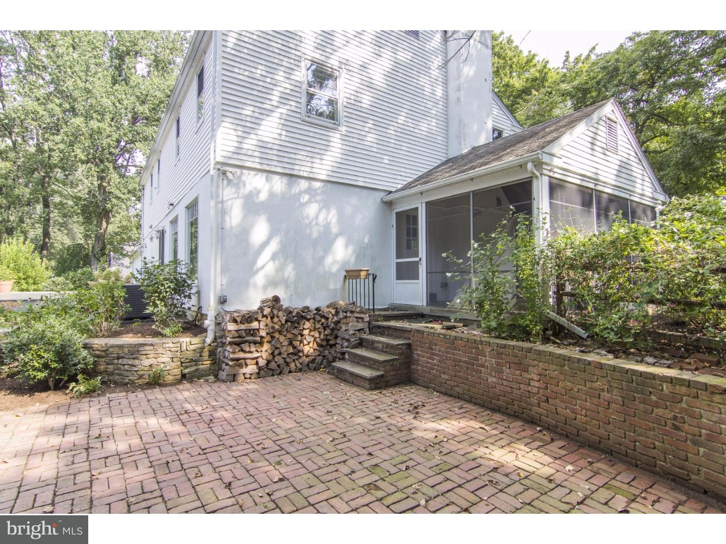 922 Pinecroft Road Berwyn, PA 19312 - Photo 21 of 25 Patio