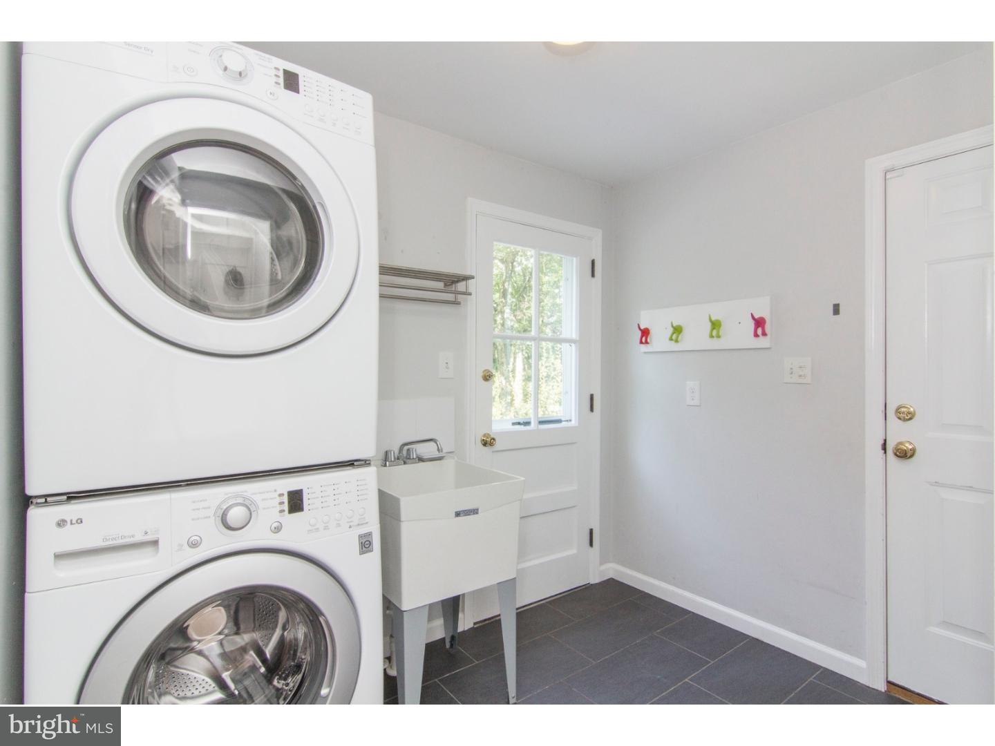 922 Pinecroft Road Berwyn, PA 19312 - Photo 23 of 25 Mud Room