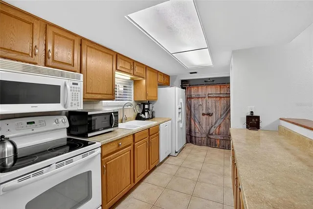 $164,900 | 8003 Hibiscus Drive, Temple Terrace, FL 33637