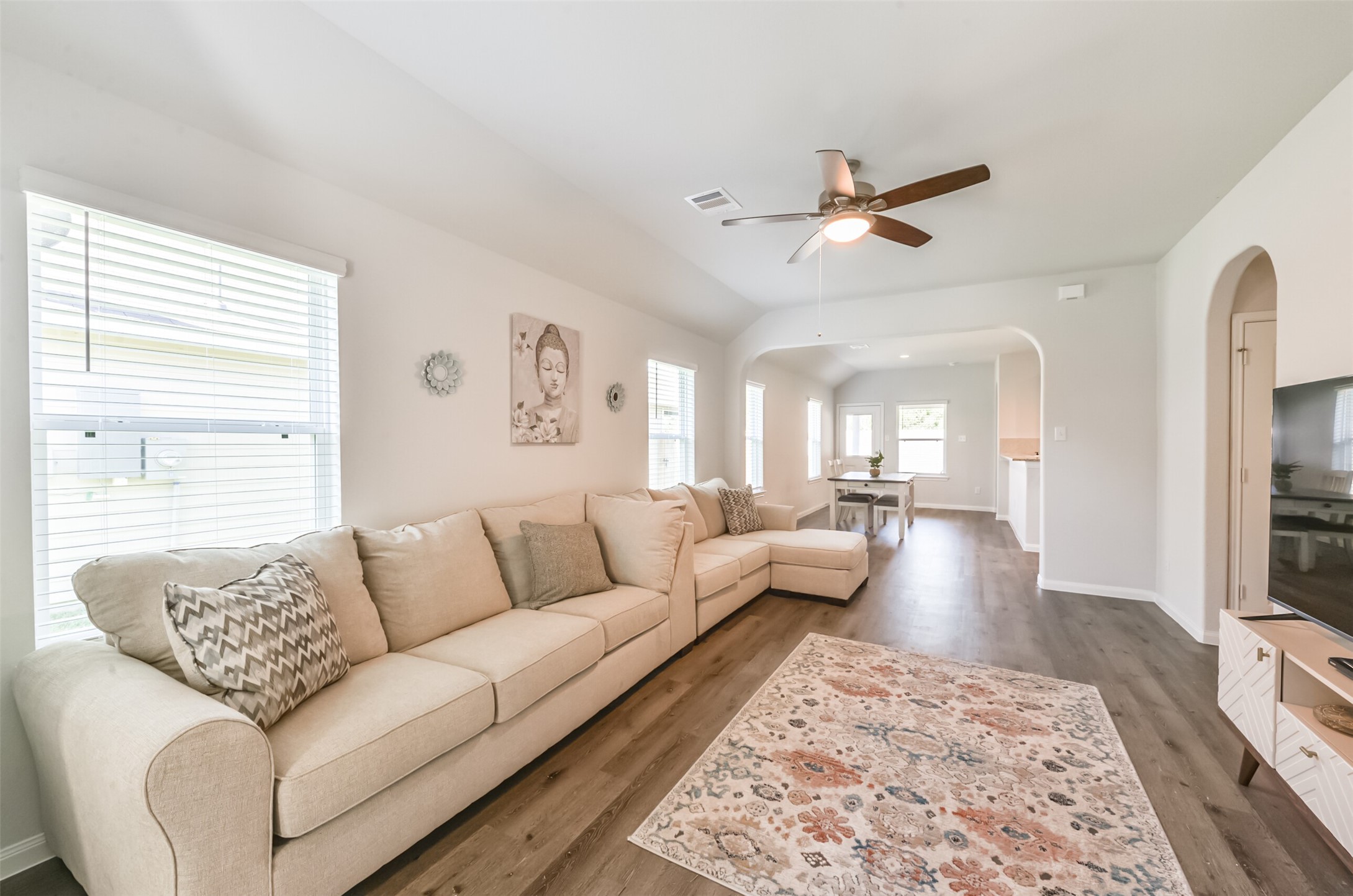 5522 Briana Dee Drive Rosharon, TX 77583 - Photo 7 of 37 a living room with furniture and a rug