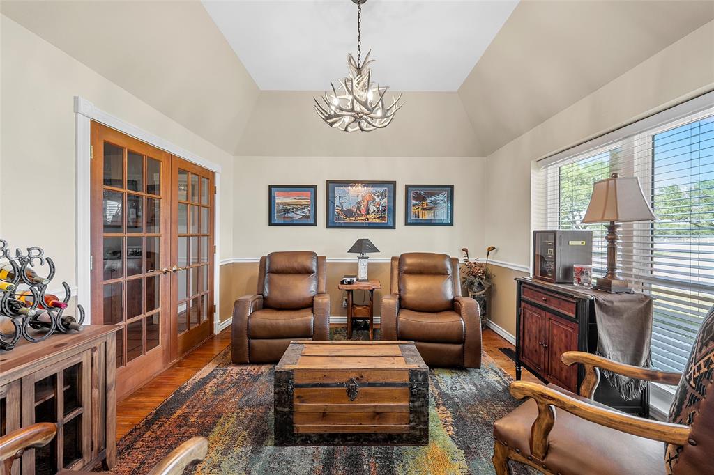 1010 Chapman Road Crawford, TX 76638 - Photo 15 of 40