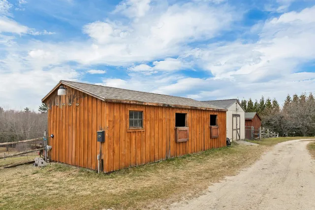 $650,000 | 227 Twist Hill Road, Dunbarton, NH 03046