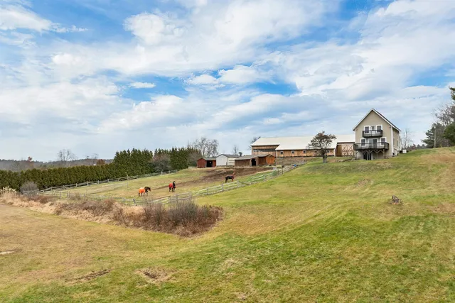 $650,000 | 227 Twist Hill Road, Dunbarton, NH 03046