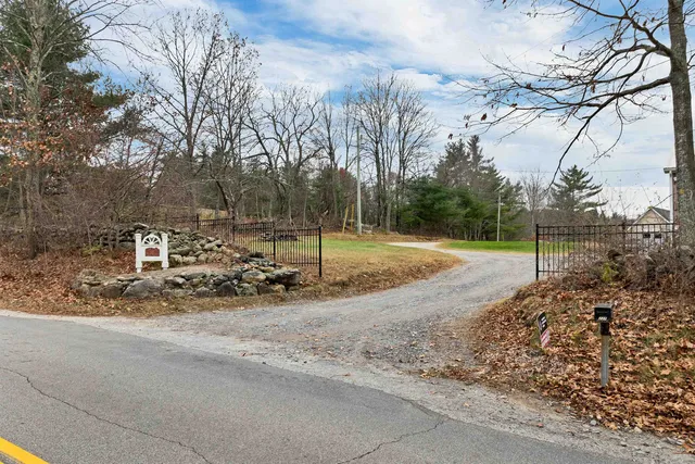 $650,000 | 227 Twist Hill Road, Dunbarton, NH 03046