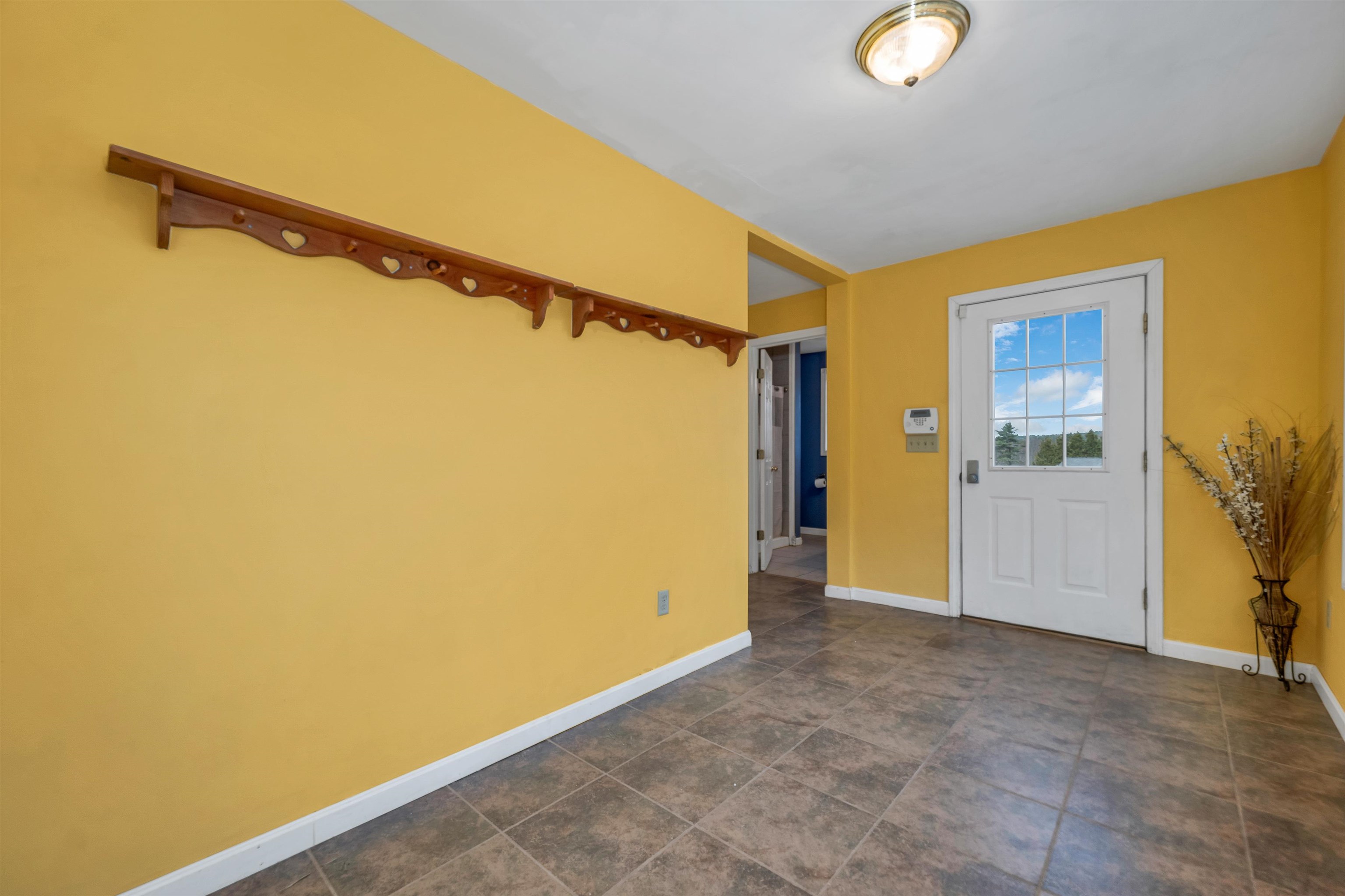 227 Twist Hill Road Dunbarton, NH 03046 - Photo 8 of 60